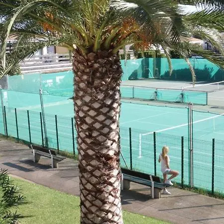 5017 Cap D'agde - Tennis Village Alcove Pour 4 Pers Piscine Et Tennis Appartement *