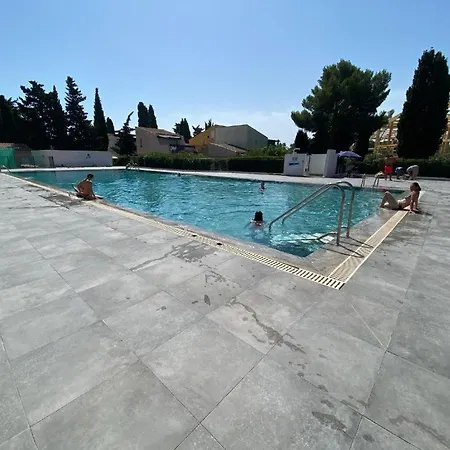 5017 Cap D'agde - Tennis Village Alcove Pour 4 Pers Piscine Et Tennis Apartment Agde