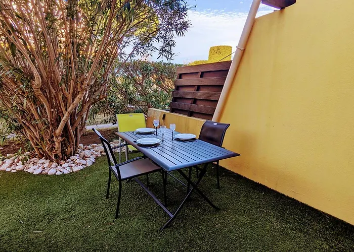 5017 Cap D'agde - Tennis Village Alcove Pour 4 Pers Piscine Et Tennis