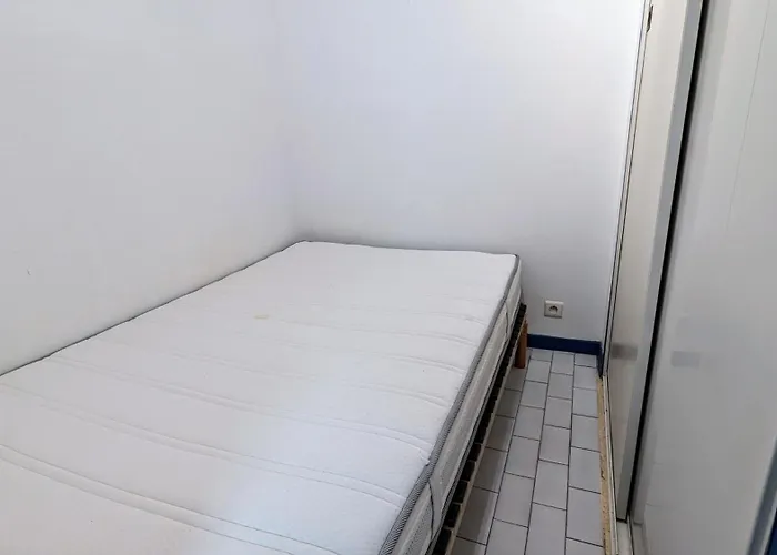 5017 Cap D'agde - Tennis Village Alcove Pour 4 Pers Piscine Et Tennis