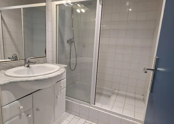 Lägenhet 5017 Cap D'agde - Tennis Village Alcove Pour 4 Pers Piscine Et Tennis *