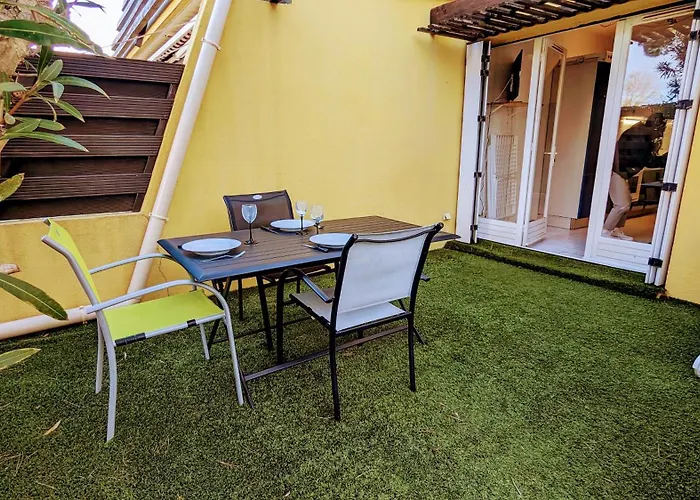 5017 Cap D'agde - Tennis Village Alcove Pour 4 Pers Piscine Et Tennis Apartment